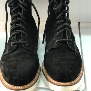 dr martens 1460 soft buck